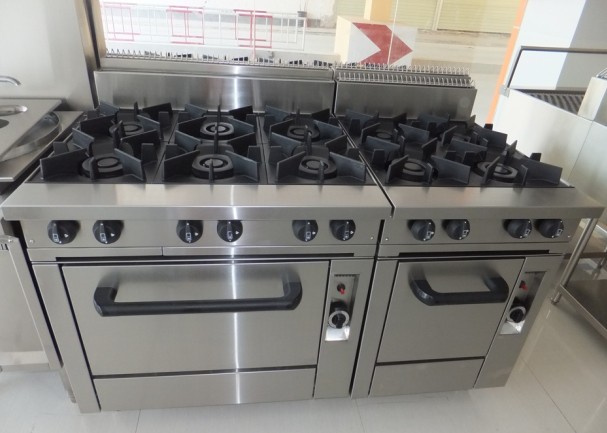 6 burner gas stove with oven